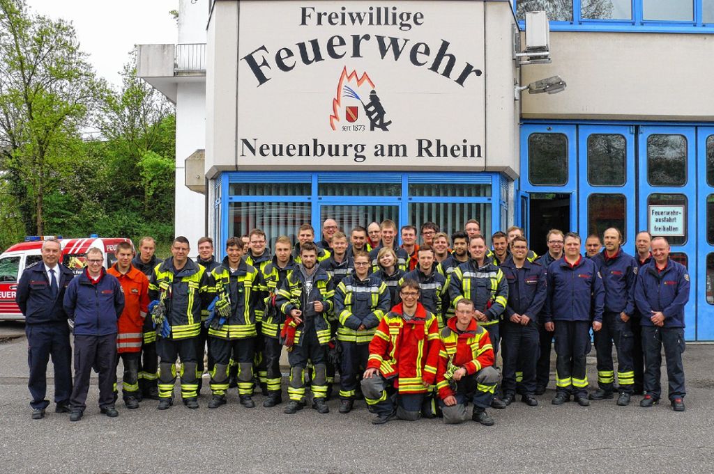 Neuenburg: Truppführerlehrgang der Feuerwehr in Neuenburg am Rhein