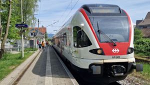 Kreis Lörrach: S-Bahn verspätet  wegen Weichenreparatur in Lörrach-Stetten