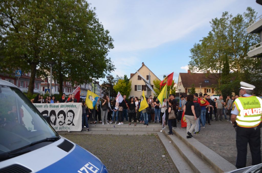 Weil am Rhein: Demonstranten zeigen Gewalt
