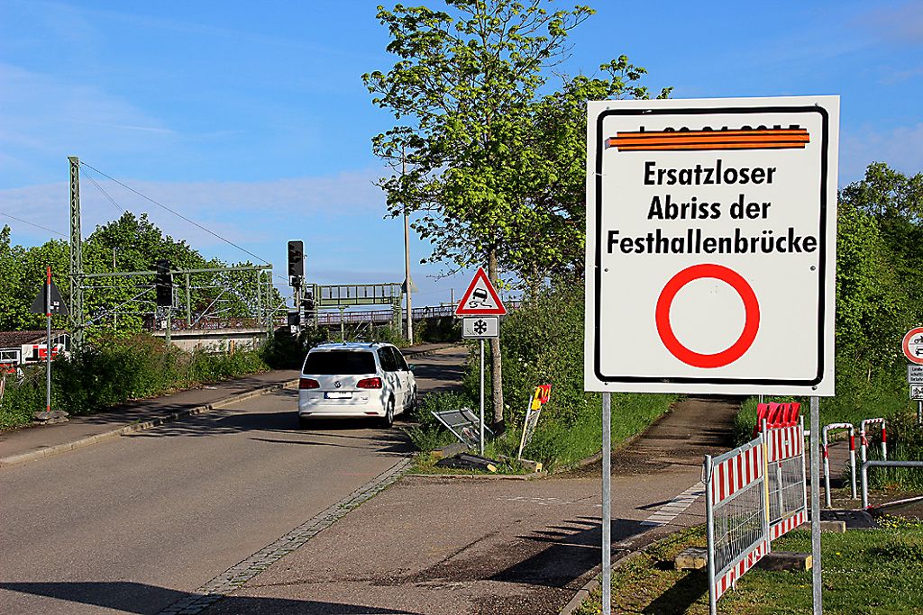 Weil am Rhein: Brückenabbruch:  Jetzt geht’s los