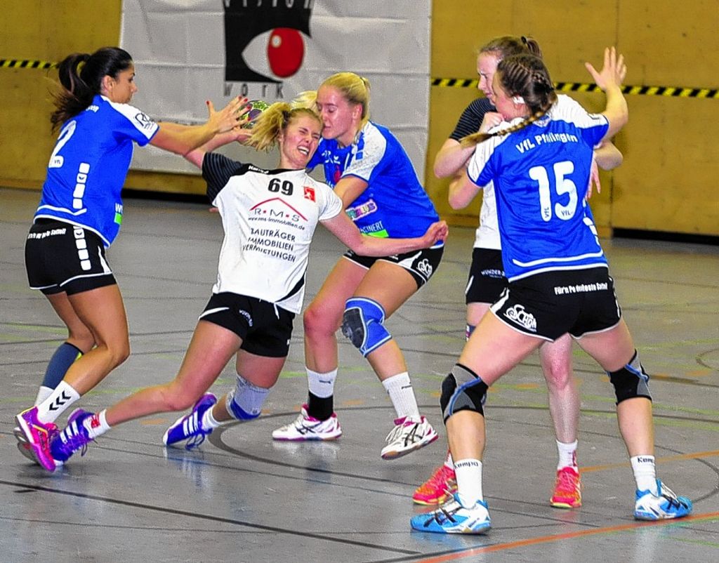 Handball: Spitzenreiter siegt im Spitzenspiel