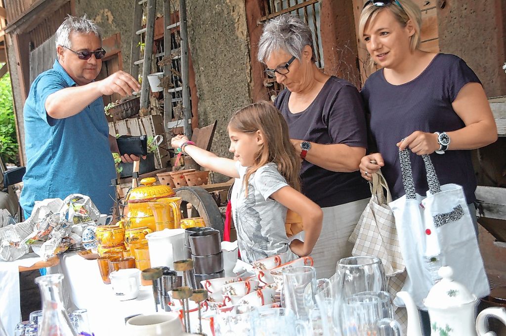 Rheinfelden: Flohmarkt zieht Besucher an