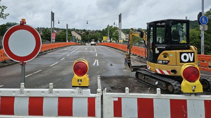 Lörracher Straßen: Arbeiten auf gesperrter Tumringer Wiesebrücke gestartet