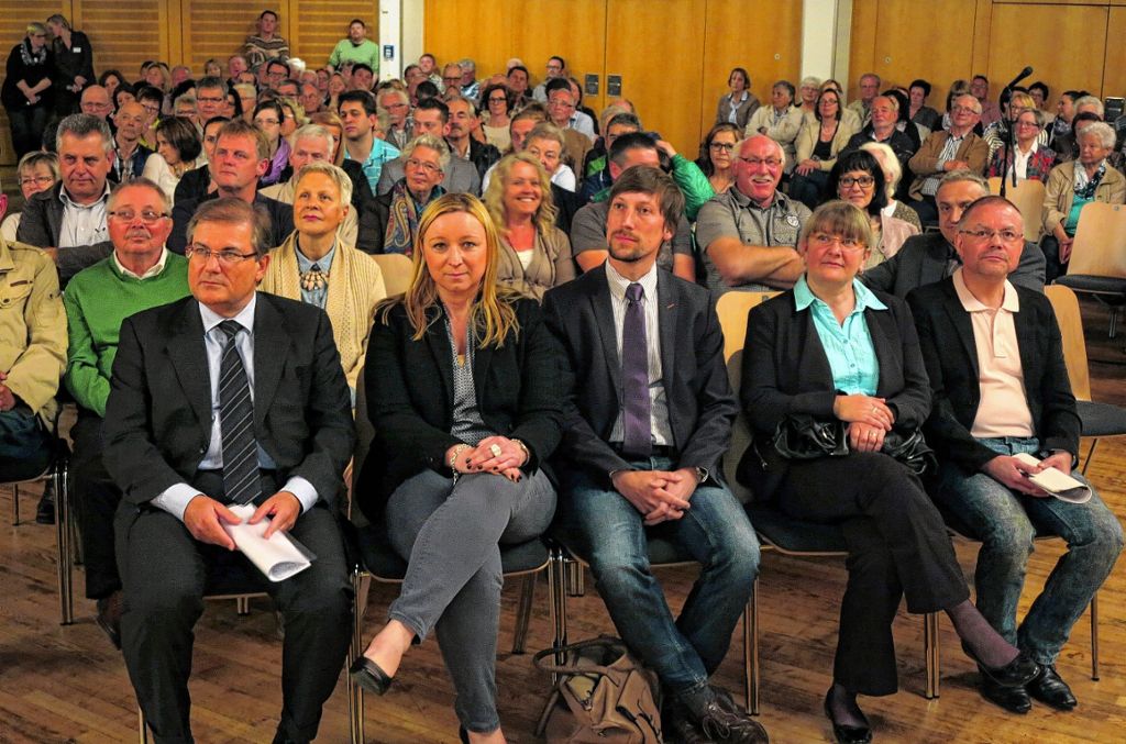 Neuenburg: Volles Haus bei Kandidaten-Vorstellung in Neuenburg