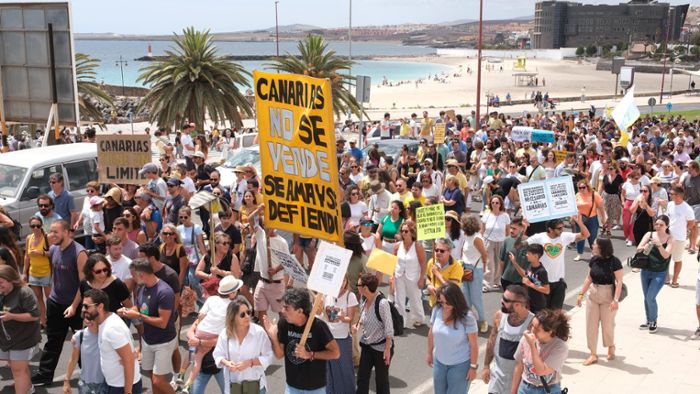 Spanien: Proteste gegen den Massentourismus auf den Kanaren