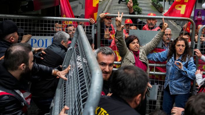 Mehr als 200 Festnahmen: Polizei verhindert Mai-Protest in Istanbul