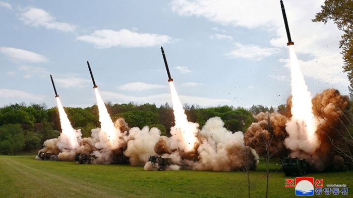 Konflikte: Nordkorea probt mit Raketen für nuklearen Gegenangriff
