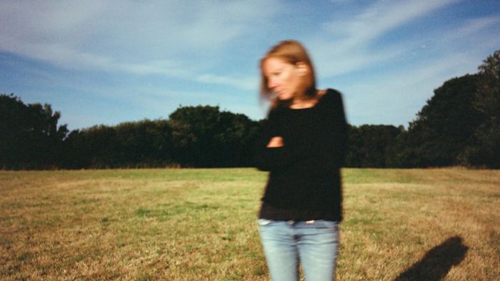 Lives Outgrown: Beth Gibbons von Portishead präsentiert erstes Solo-Album