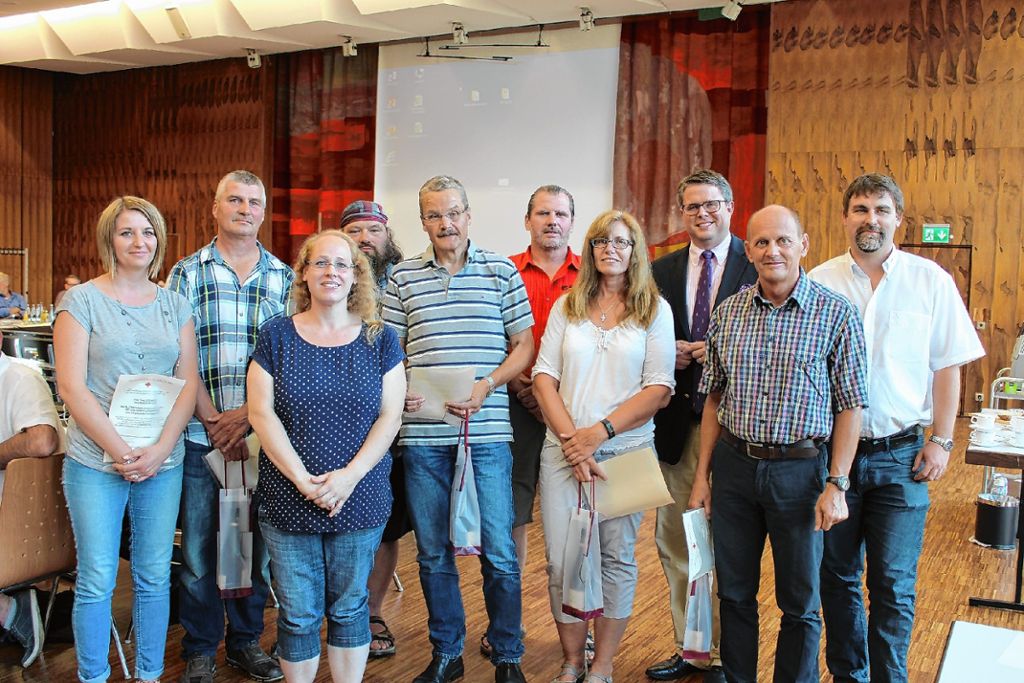 Grenzach-Wyhlen: Gemeinderat Grenzach-Wyhlen ehrt fleißige Blutspender