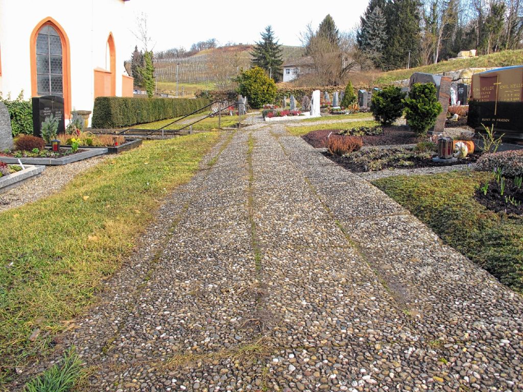 Bad Bellingen: Friedhofswege werden saniert