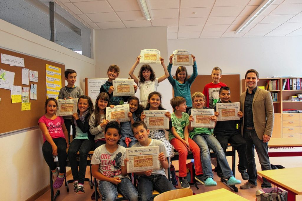 Grundschule macht Zeitung: Die Viertklässler der Sonnenrainschule haben sich gut auf den Besuch der Zeitungsredakteurin vorbereitet