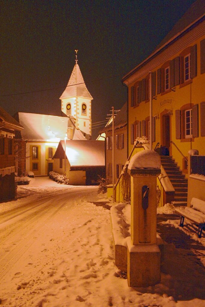 Efringen-Kirchen: Im Mittelpunkt des Dorfs