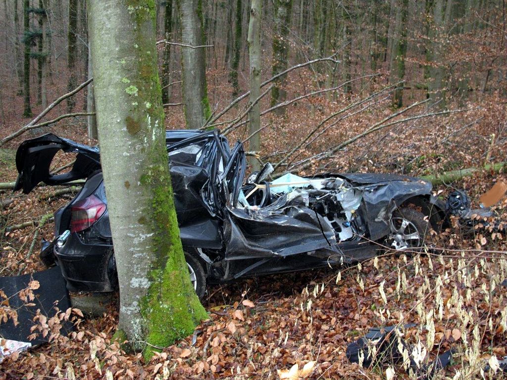 Kreis Lörrach: Autofahrer stirbt bei Unfall