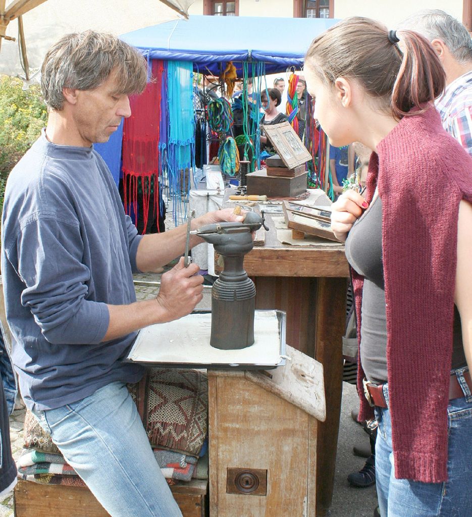 Kandern: 30 Jahre Kunsthandwerkermarkt Holzen