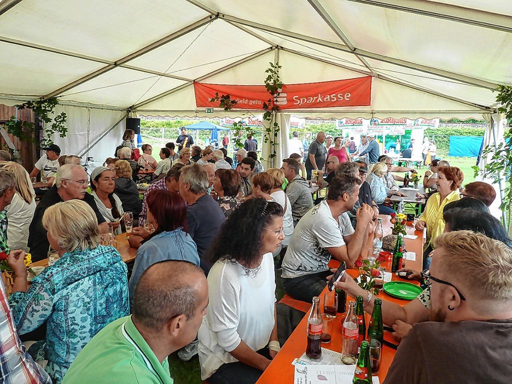 Schwörstadt: Fischer feiern fröhliches Fest