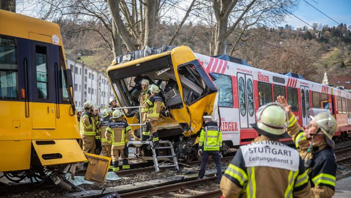 Baden-Württemberg: Stadtbahn-Unfall in Stuttgart - Fahrgast reanimiert
