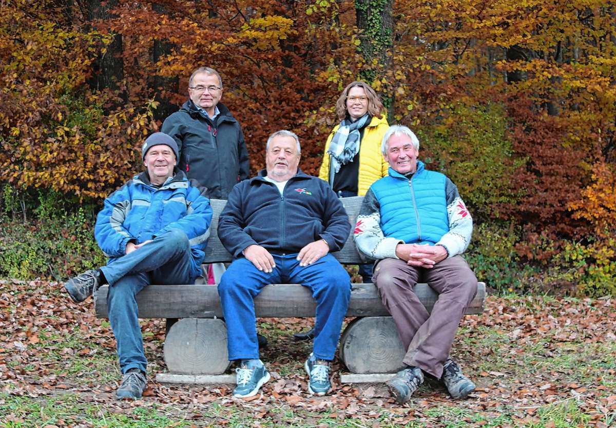 Kandern: Schöne Aussichten auf sieben neuen Bänken rund um Wollbach