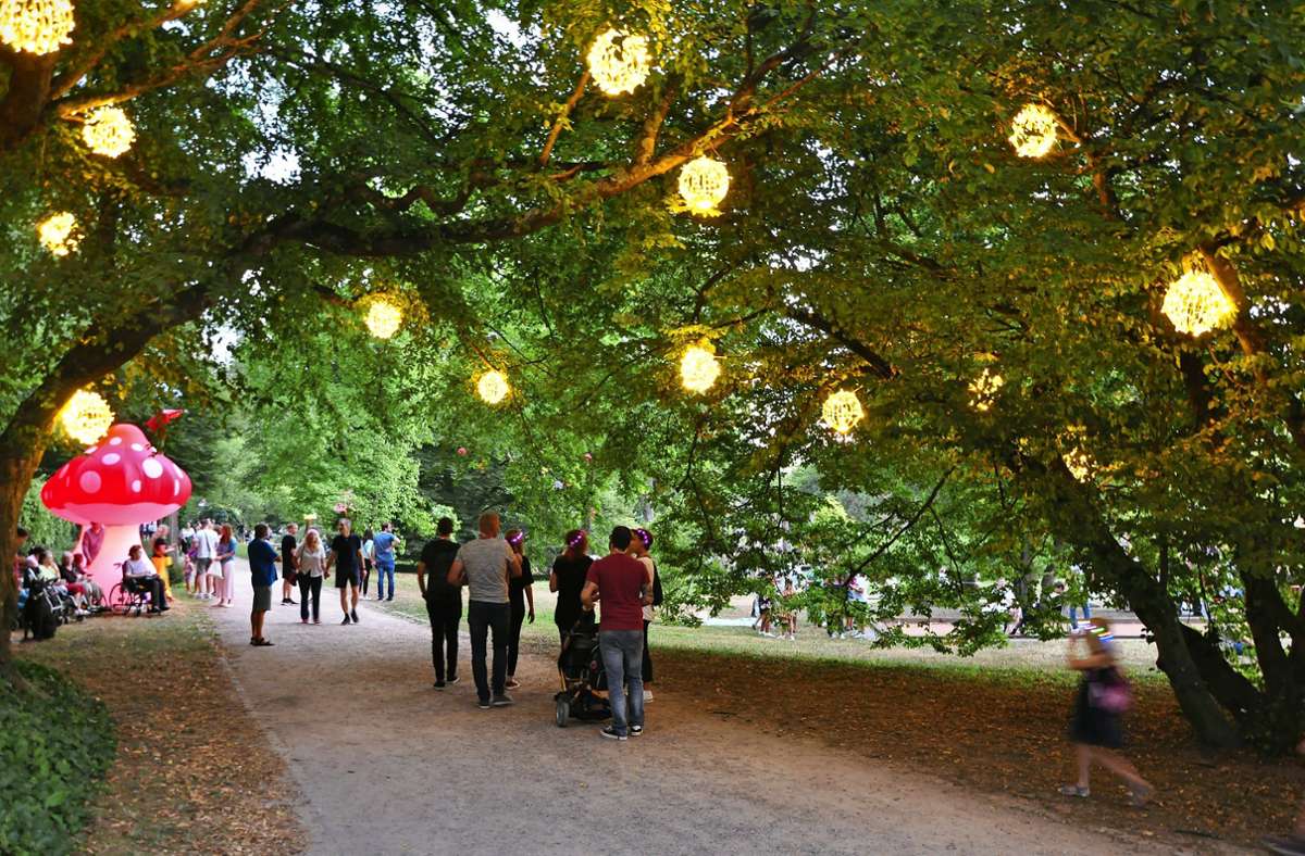 Bad Bellingen: Lichtobjekte setzen Park in Szene