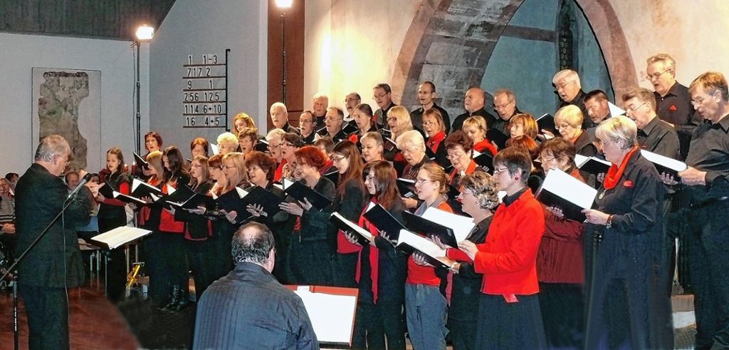 Efringen-Kirchen: Solisten, Streicher und ein 70-köpfiger Chor