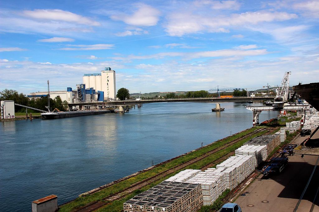 Weil am Rhein: Rheinhafen ist im Umbruch