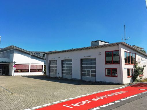 Größer als das bisherige Feuerwehrgerätehaus hier im Bild wird das neue Domizil der Freiwilligen Feuerwehr wohl werden. Foto:  Ingmar Lorenz