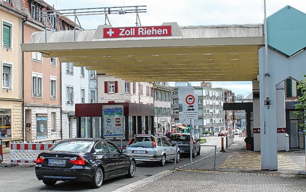Zwei Drittel der Grenzgänger leben in Lörrach.  Foto: Archiv Foto: Die Oberbadische