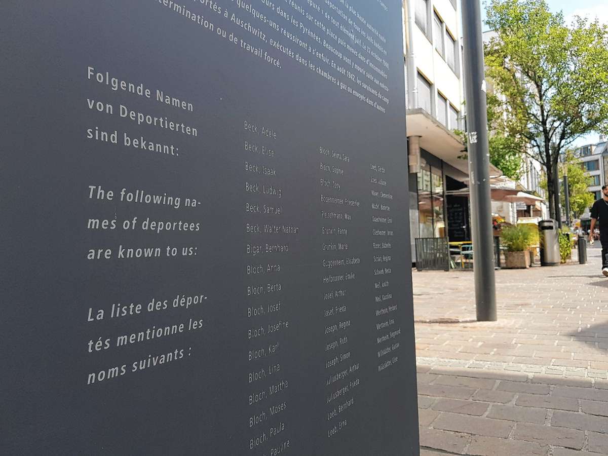In Lörrach wird an verschiedenen Stellen der Opfer des Nationalsozialismus gedacht. Foto: Marco Fraune