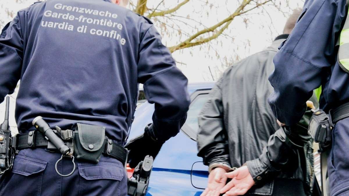 Basel: Polizei schnappt mutmaßlichen Geldkurier