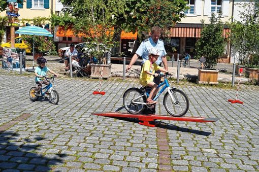 Zum Fahrradübungsparcours wurde kürzlich der Blumenplatz in Kandern. Foto: Silke Hartenstein