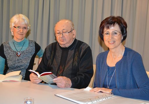 Poesie aus Vorarlberg im Hebelsaal mit (von links) Birgit Rietzler, Adolf Vallaster und Astrid Marte  Foto: Veronika Zettler Foto: Die Oberbadische