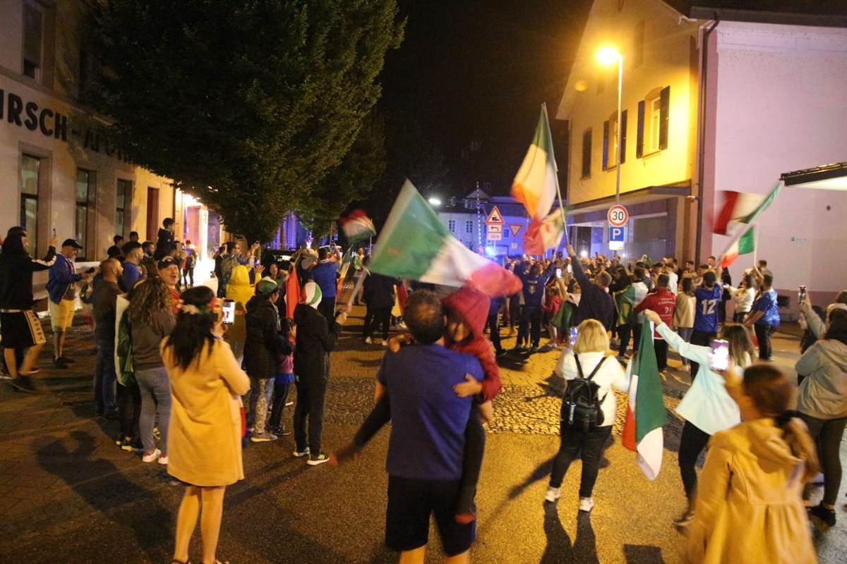 Italien-Fans feierten gestern Nach den Einzug ihrer Mannschafts ins EM-Finale.