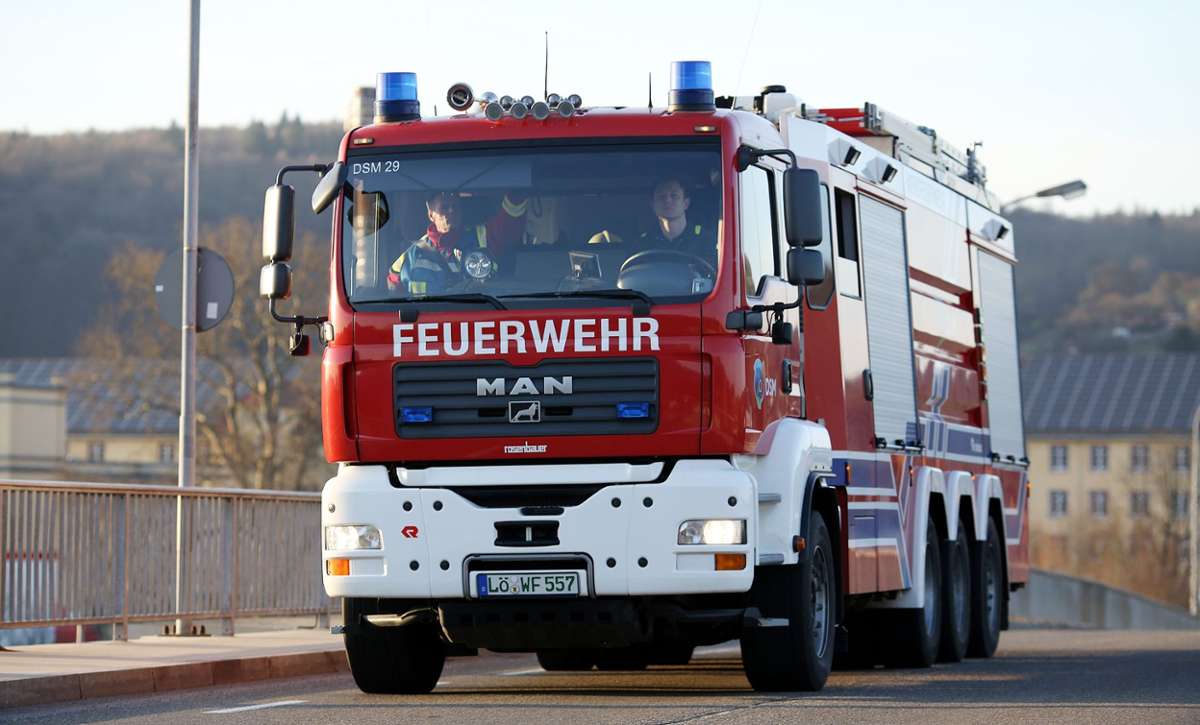 Weil am Rhein: Gasflasche in Brand geraten