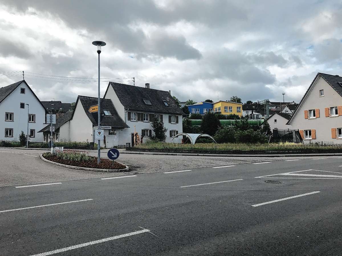 Bad Bellingen: Mehrfamilienhaus „viel zu massiv für den Bestand“