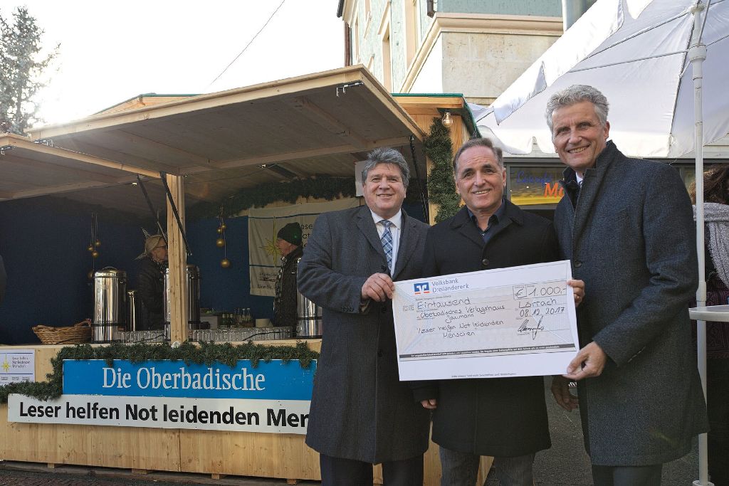 Kreis Lörrach: Volksbank Dreiländereck spendet 1000 Euro für Aktion „Leser helfen“