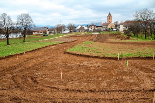 Seit einigen Tagen laufen die Erschließungsarbeiten für das Neubaugebiet „Im Brühl“. Foto: Reinhard Cremer