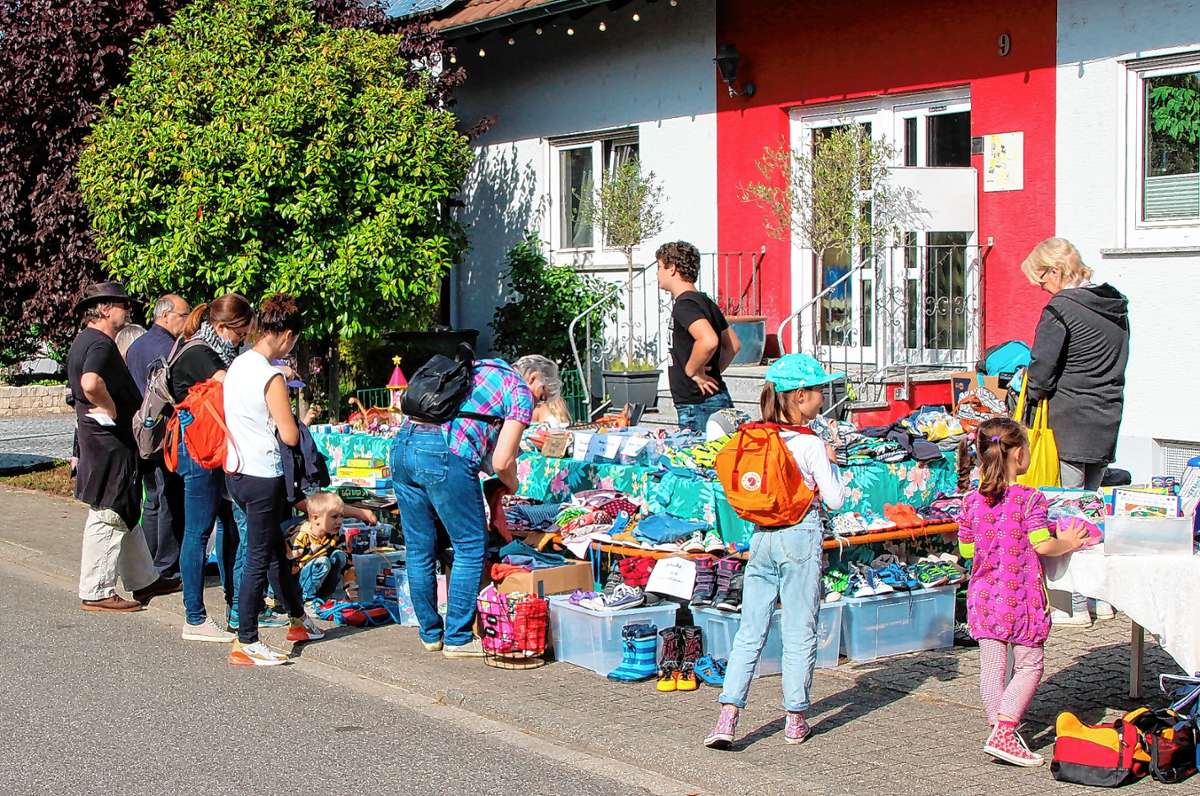 Efringen-Kirchen: Dorfflohmarkt lockt nach Istein