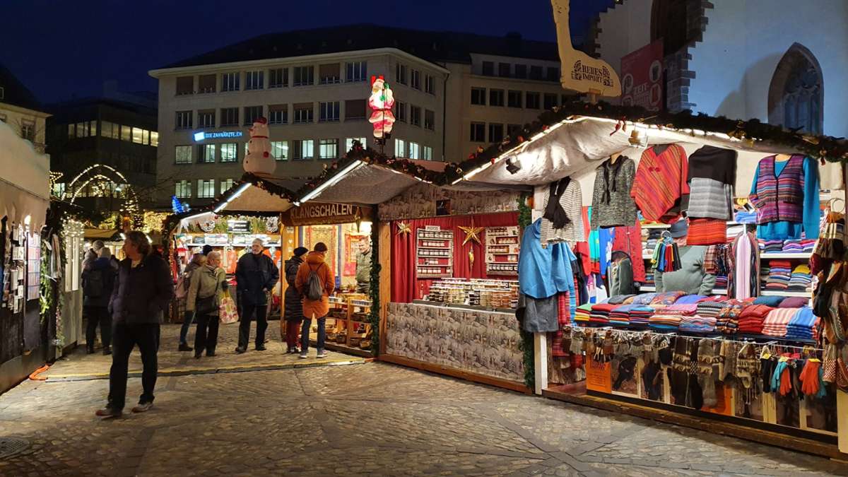 Auf dem Barfüßer- und Münsterplatz findet noch bis zum 23. Dezember der Basler Weihnachtsmarkt statt.