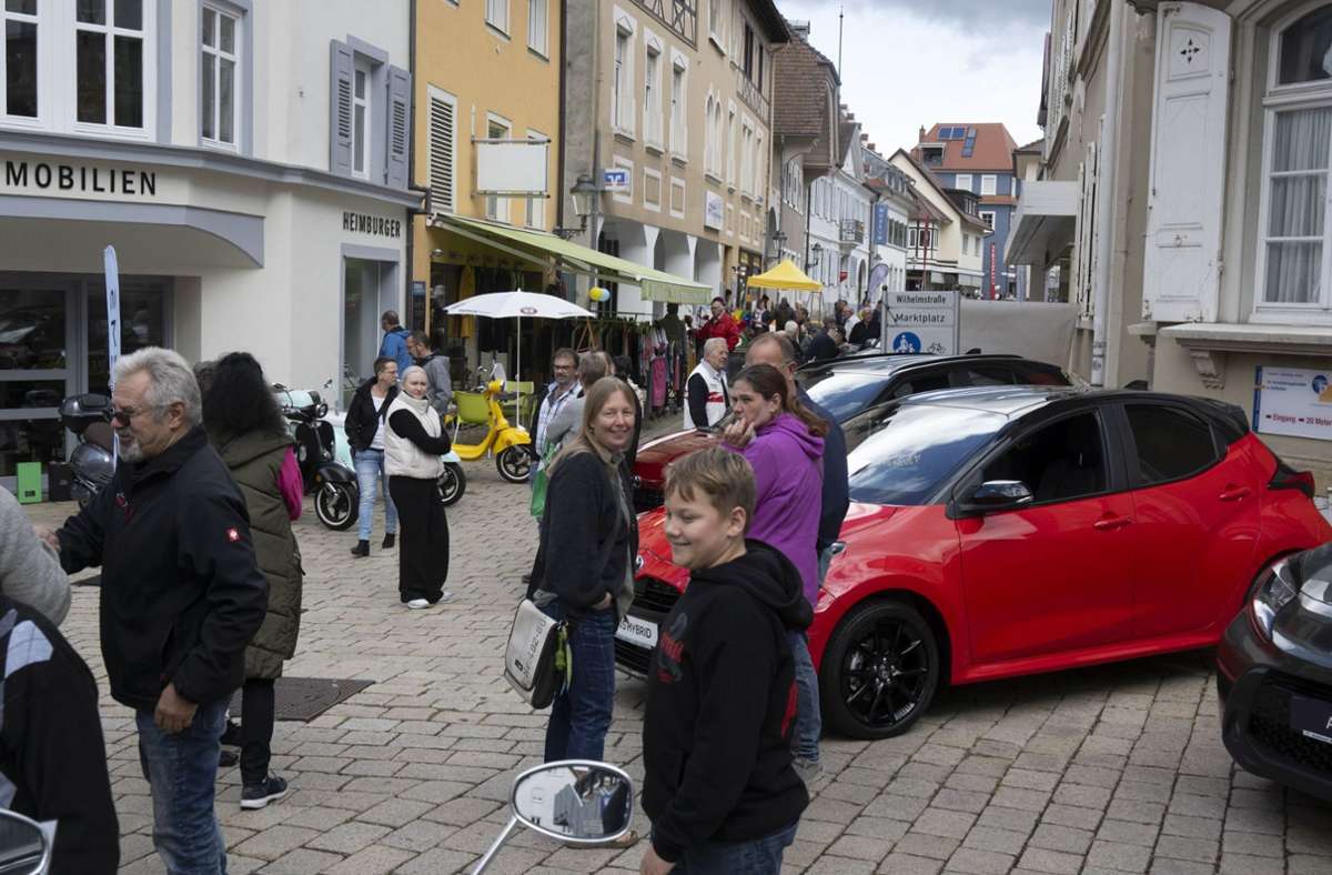Müllheim: Autoschau lockt Besucher ins Herz des Markgräflerlands