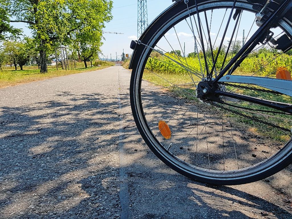 Lörrach: Radfahrer verletzt, Autofahrer flüchtet