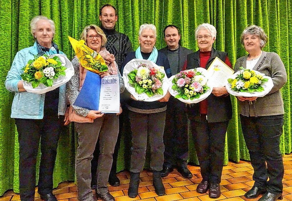 Schönau: Seit 40 Jahren im Kirchenchor dabei