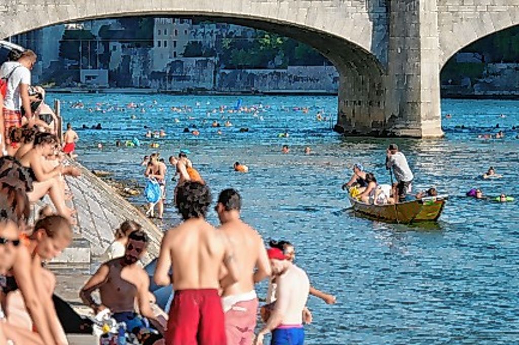 Das Rheinschwimmen ist sehr beliebt.  Foto: Juri Weiss Foto: Die Oberbadische