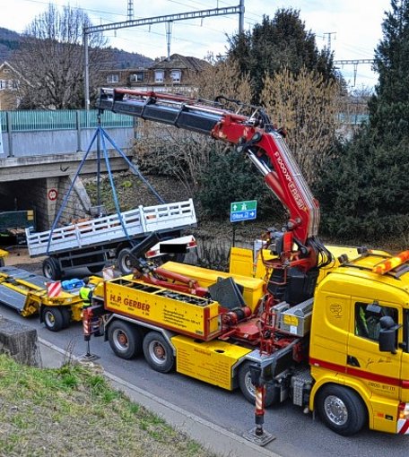 Die Bergungsarbeiten dauerten rund vier Stunden.  Foto: Polizei Basel-Landschaft Foto: Die Oberbadische
