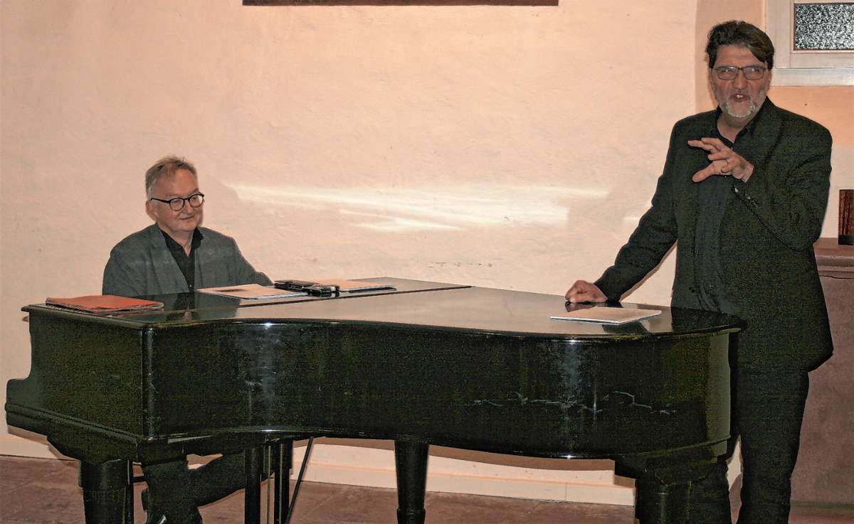 Schopfheim: Zwei Kirchenmänner in Kabarettmission