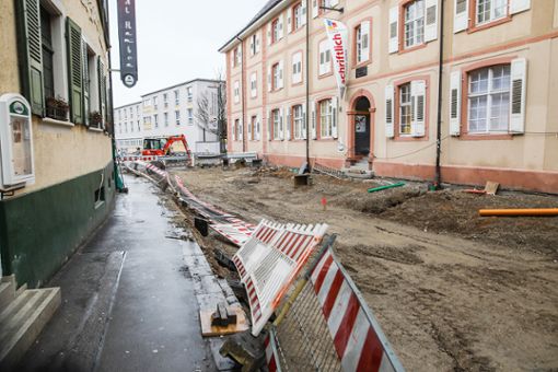 Der Baustellenzaun beim Dreiländermuseum wurde umgeworfen. Foto: Kristoff Meller