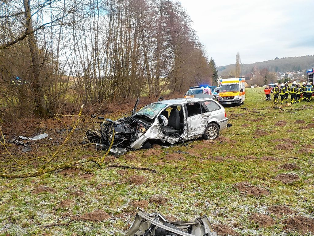 Kandern: Tödlicher Autounfall bei Riedlingen