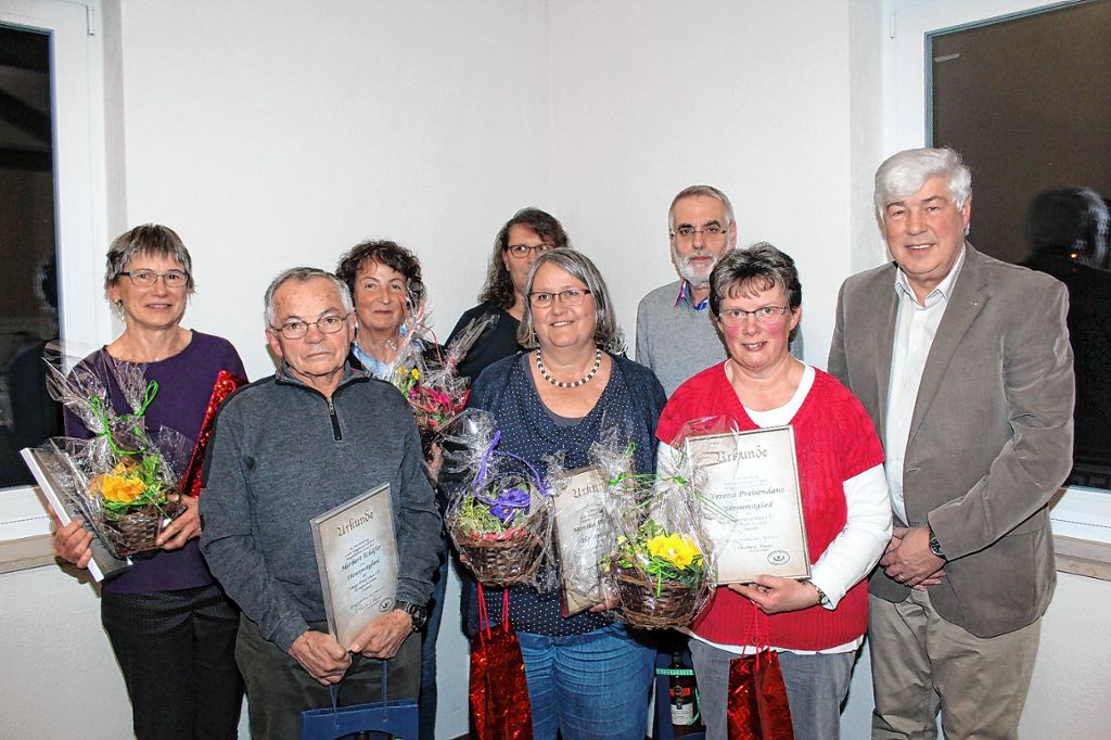 Efringen-Kirchen: Für langjährige Treue zu Ehrenmitgliedern ernannt
