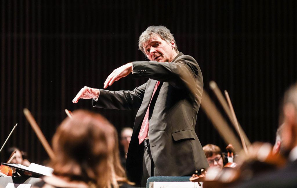 Das Oberrheinische Sinfonieorchester unter Leitung von Stephan Malluschke sorgte für den musikalischen Rahmen beim Neujahrsempfang. Foto: Kristoff Meller
