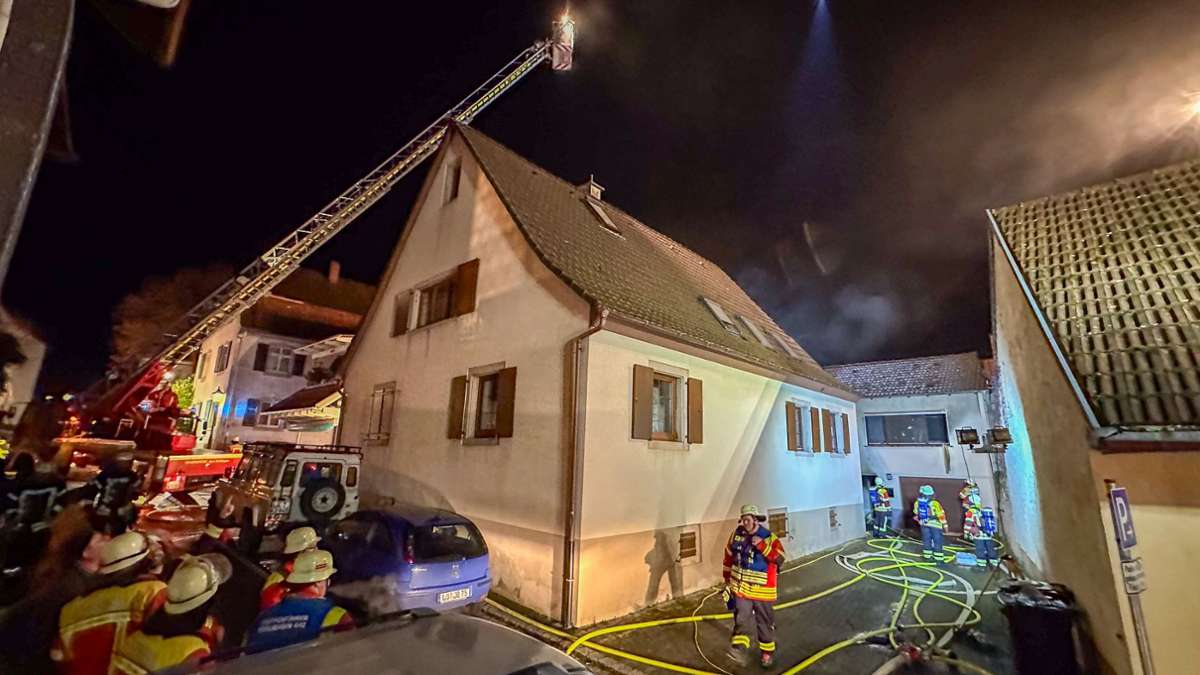 Schliengen: Mehrere Verletzte nach Brand in Mehrfamilienhaus