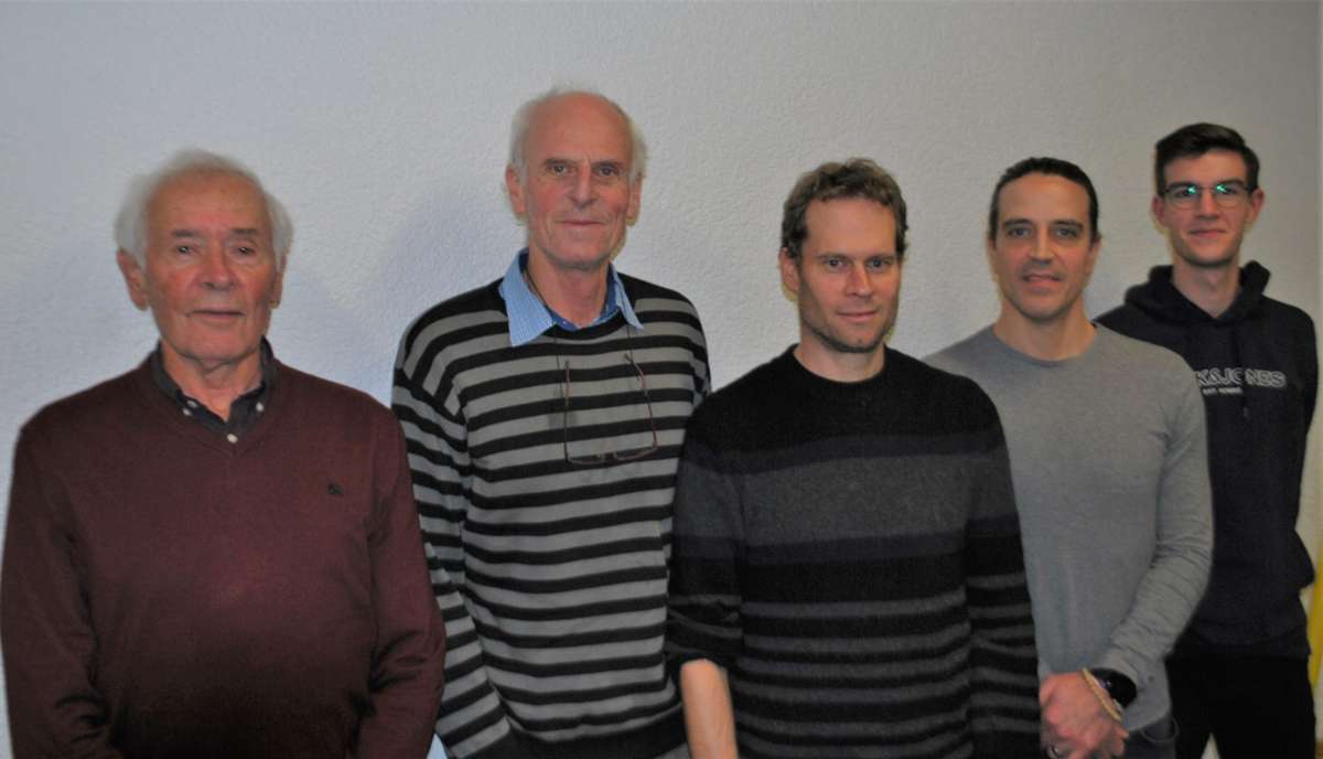 Das Foto zeigt die Vorstandsmitglieder (von links): Helmut Vogler, Thomas Rolle, Henning Hefner, Frank Keller und Moritz Lutz. Foto: zVg