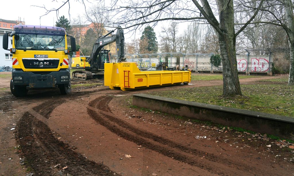 Die Baumarbeiten laufen, die Abbrucharbeiten beginnen nun: Die Vorbereitungen für Umgestaltung des Rheinparks in Friedlingen erfolgen damit.